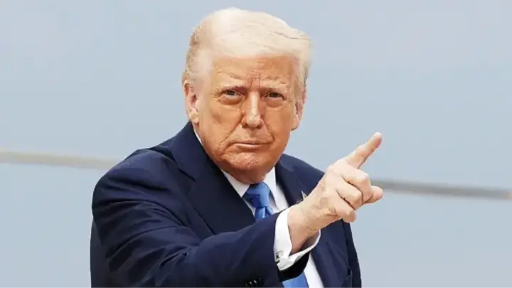 Ông Trump yêu cầu Israel ngừng ném bom Gaza 